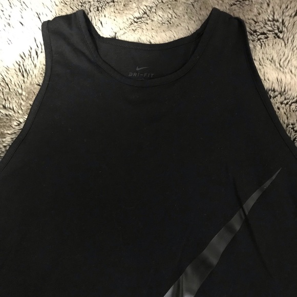 Nike Muscle Top - Picture 3 of 3